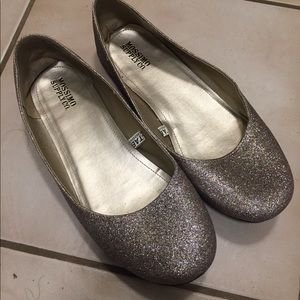 Sparkly light gold flats